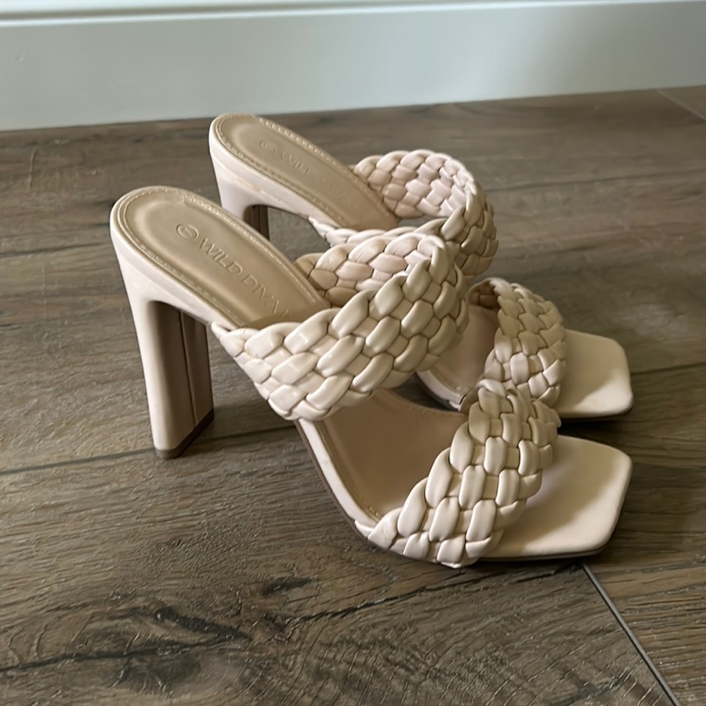 Wild Diva Braided heals.